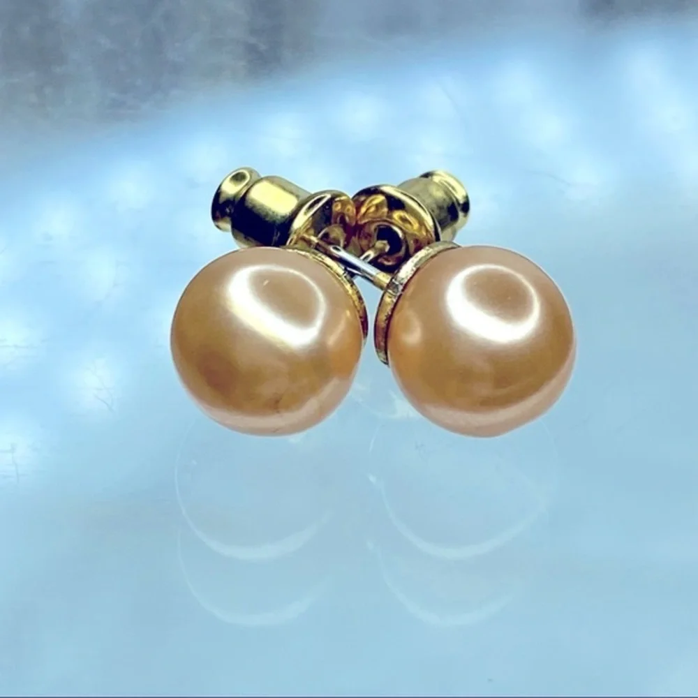 7mm Faux Pearl Stud Steel Post Back Earring’s Pink Pearl